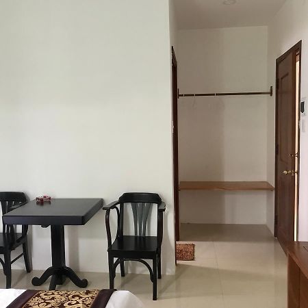 Motel Kings Pleiku Esterno foto